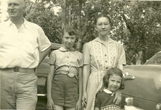 Bernard Mullins, Stella Mae Mullins and daughter Wanda Mullins