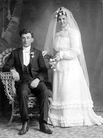 Tom & Catherine (Bangasser) Silver, Iowa 1902.