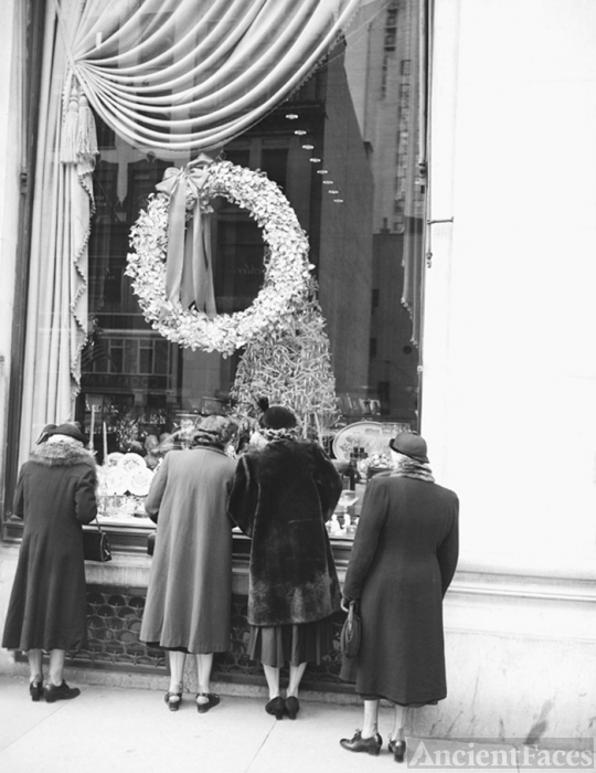 1950's Christmas Display