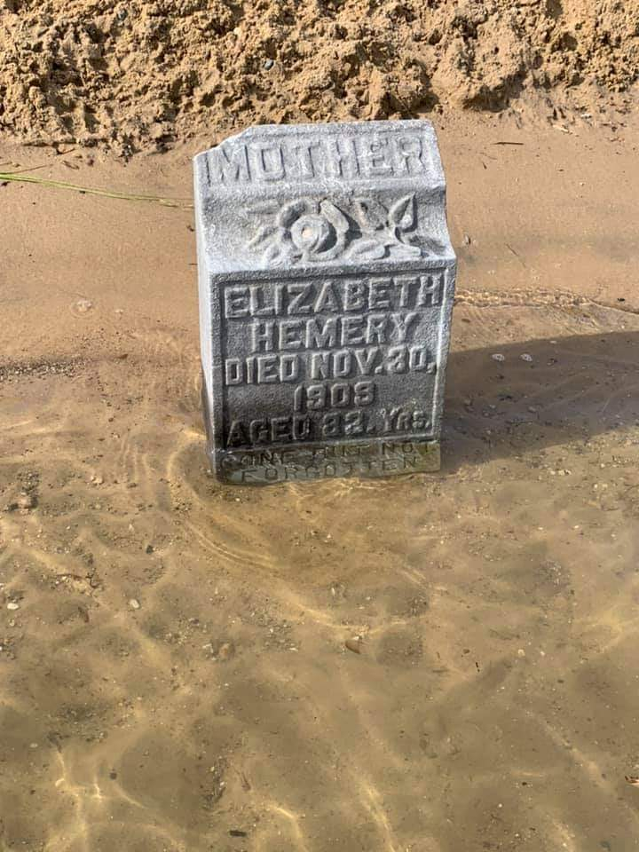 Hemery family Gravesite