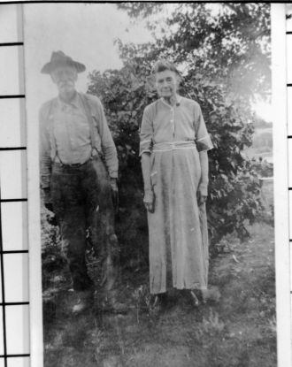 Joe H Simmons and Laura Ellen (Hon) Simmons