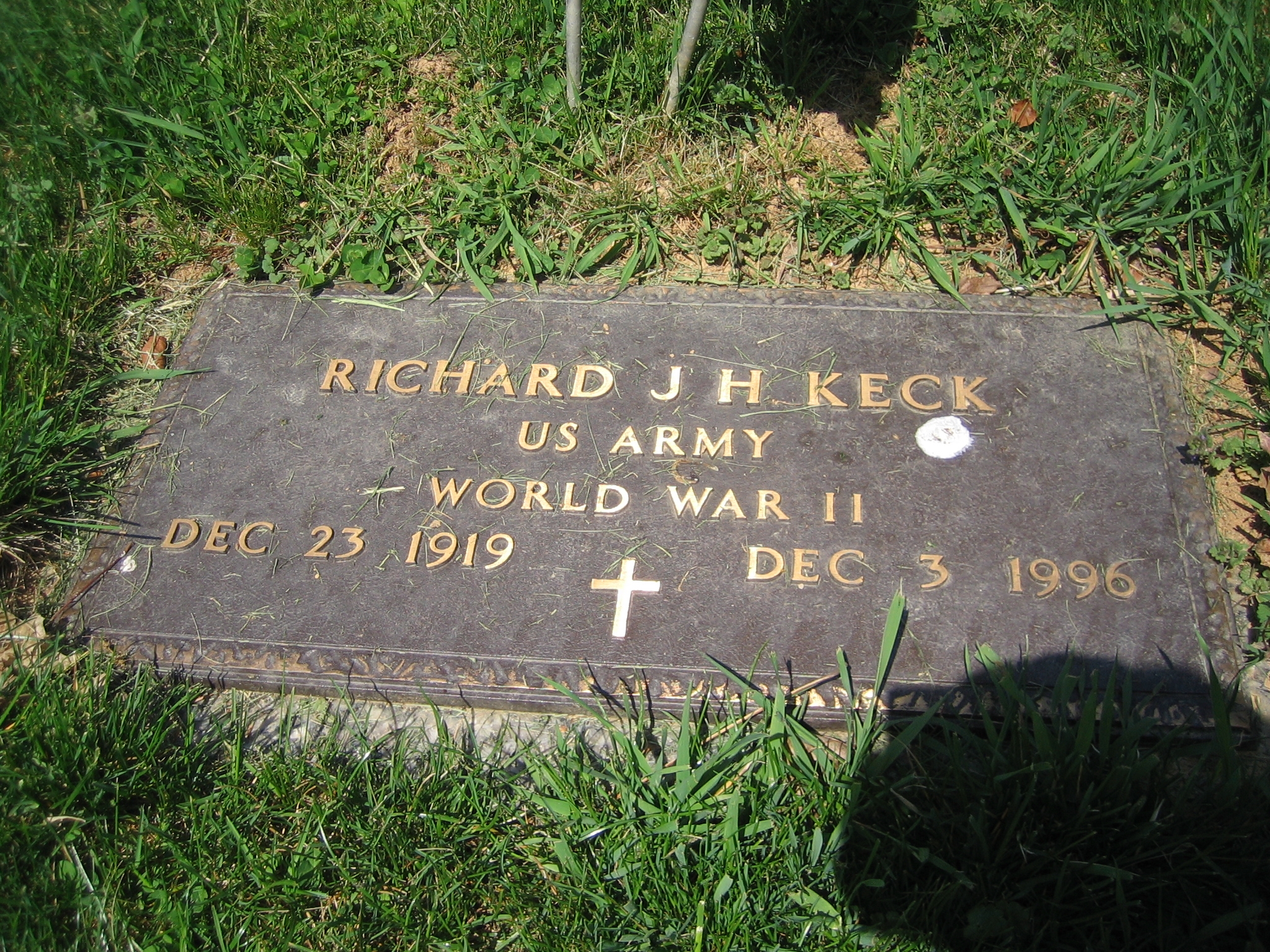 Richard J Keck gravesite