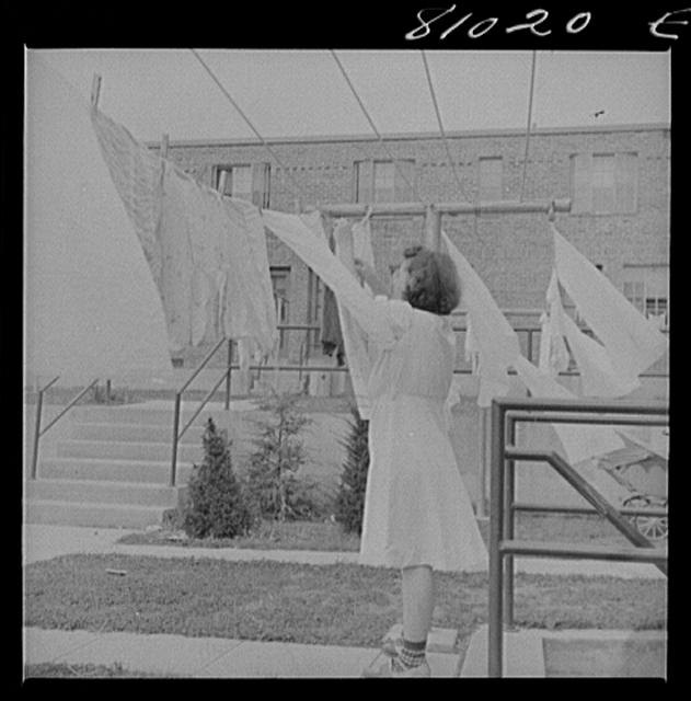 Plenty of room to hang out washing in the FHA (Federal...