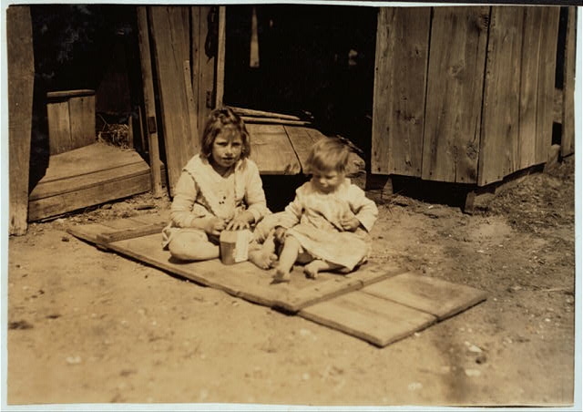 Just kids. Location: Oklahoma City, Oklahoma. / L.W. Hine.