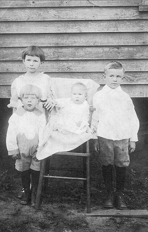 Ruby, Floyd, Johnnie, & Ralph Hamilton, 1921