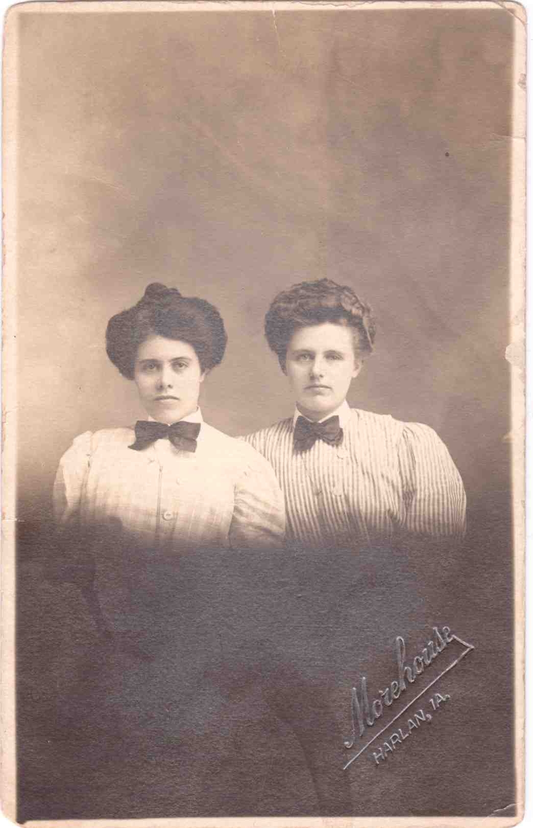 Fanny & sister, Iowa