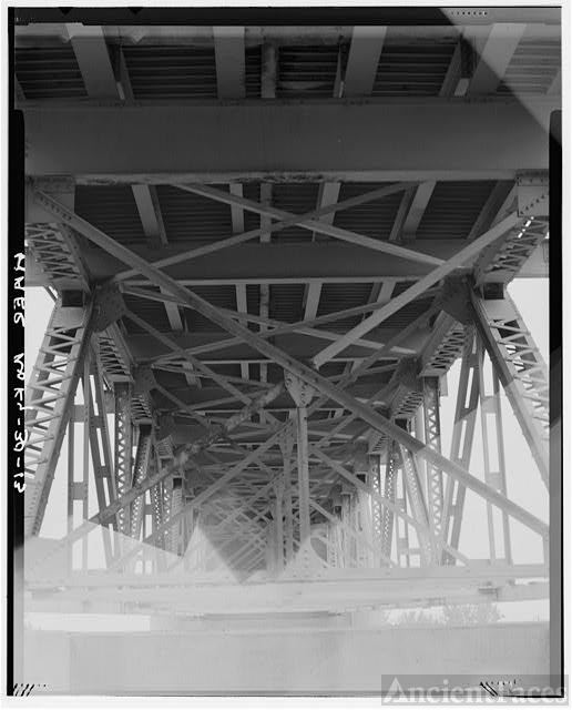 13. DETAIL OF LATERAL BRACING ON PRATT DECK TRUSS,...