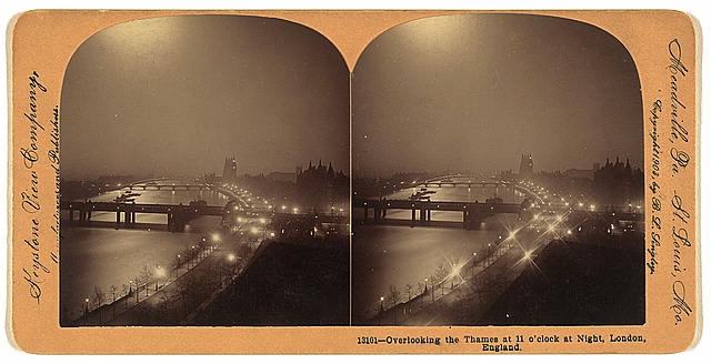 Overlooking the Thames at 11 o'clock at night, London,...