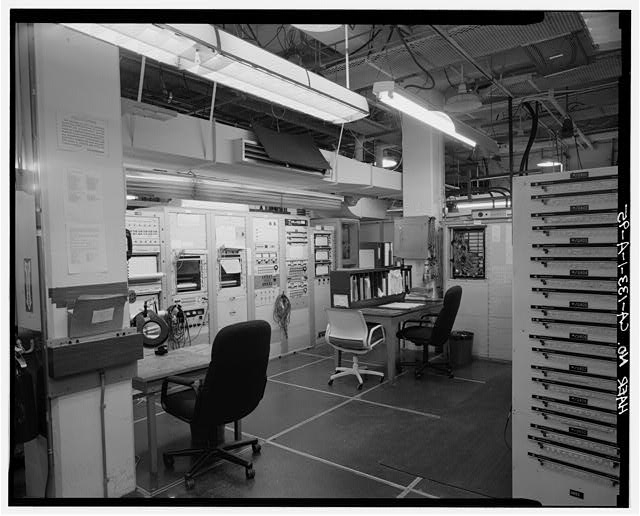 95. VIEW OF LANDLINE INSTRUMENTATION ROOM FROM NORTHEAST...