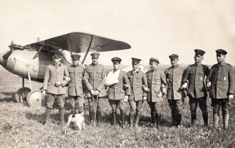 Fritz Pütter with members of Jagdstaffel 68 (Jasta 68) 1918