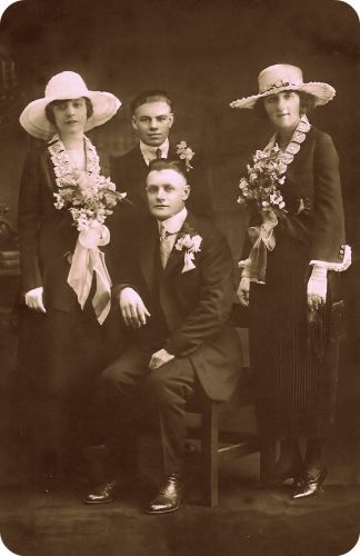 The Murray brothers and wives