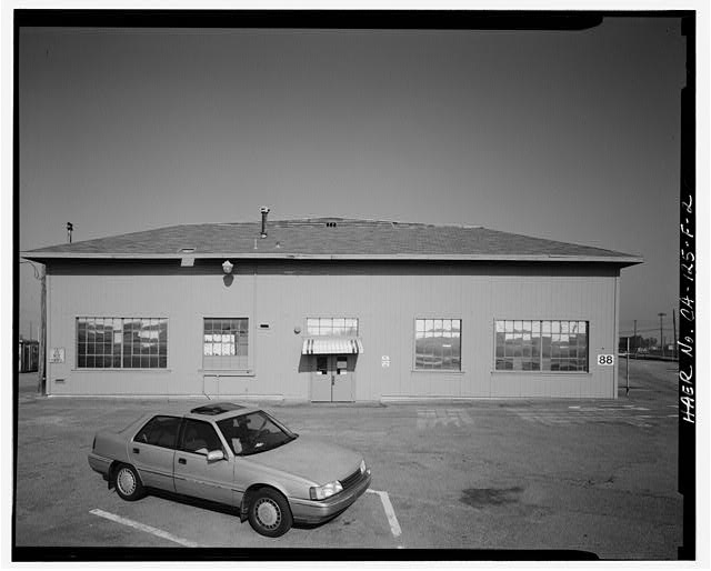 2. SOUTH FACE. - Oakland Army Base, Storehouse, Buna &...