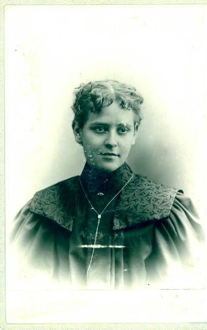 Unknown Woman 4
