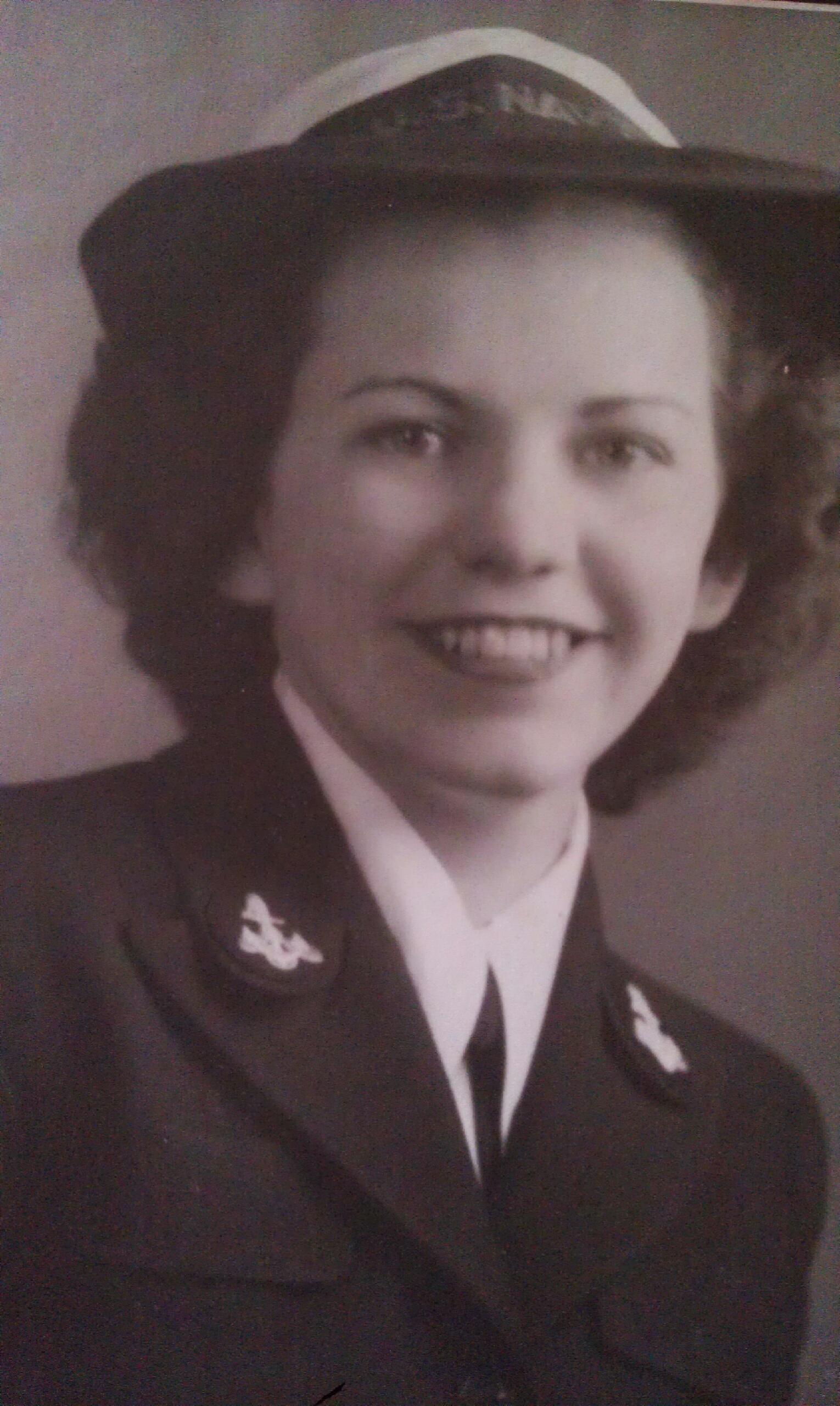 Eileen E Uminski