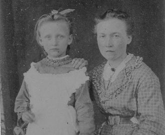 Mattie Lou and her mama