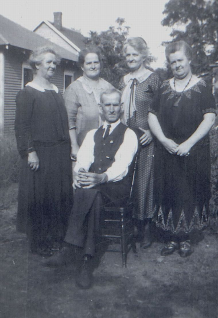 Mahon Family, 1925