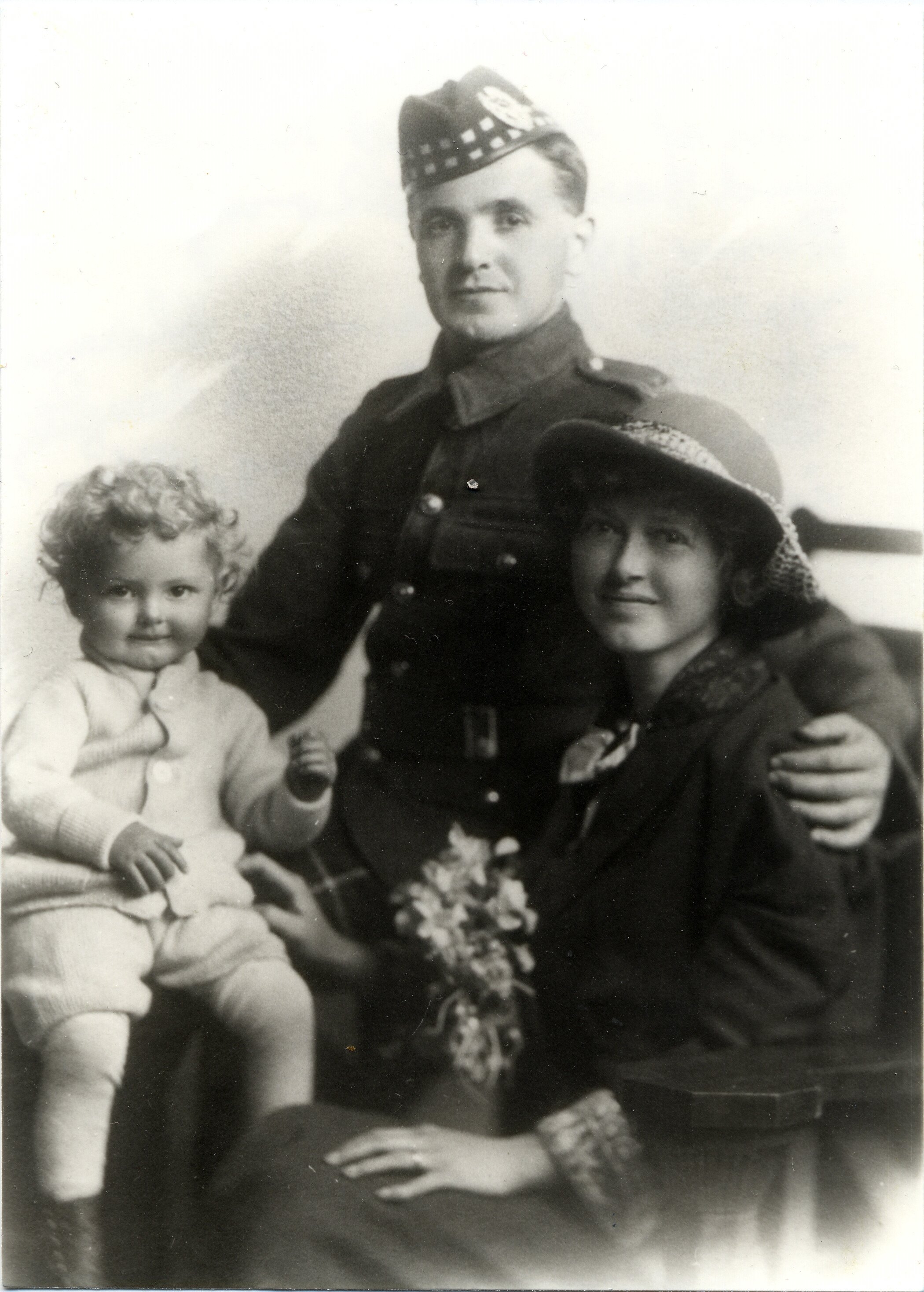 Frederick Stanley Hatten & family, Vancouver, 1915