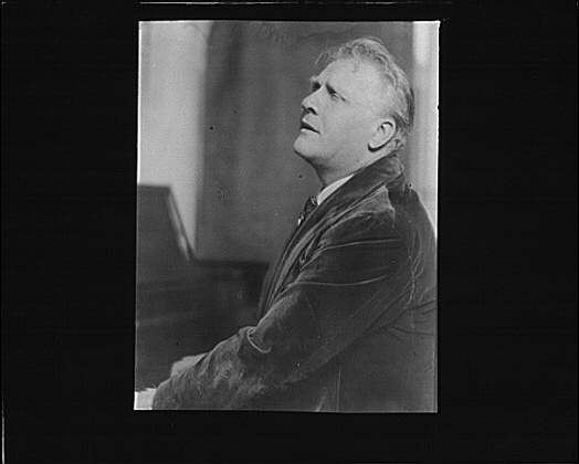Portrait photograph of Fyodor Chaliapin