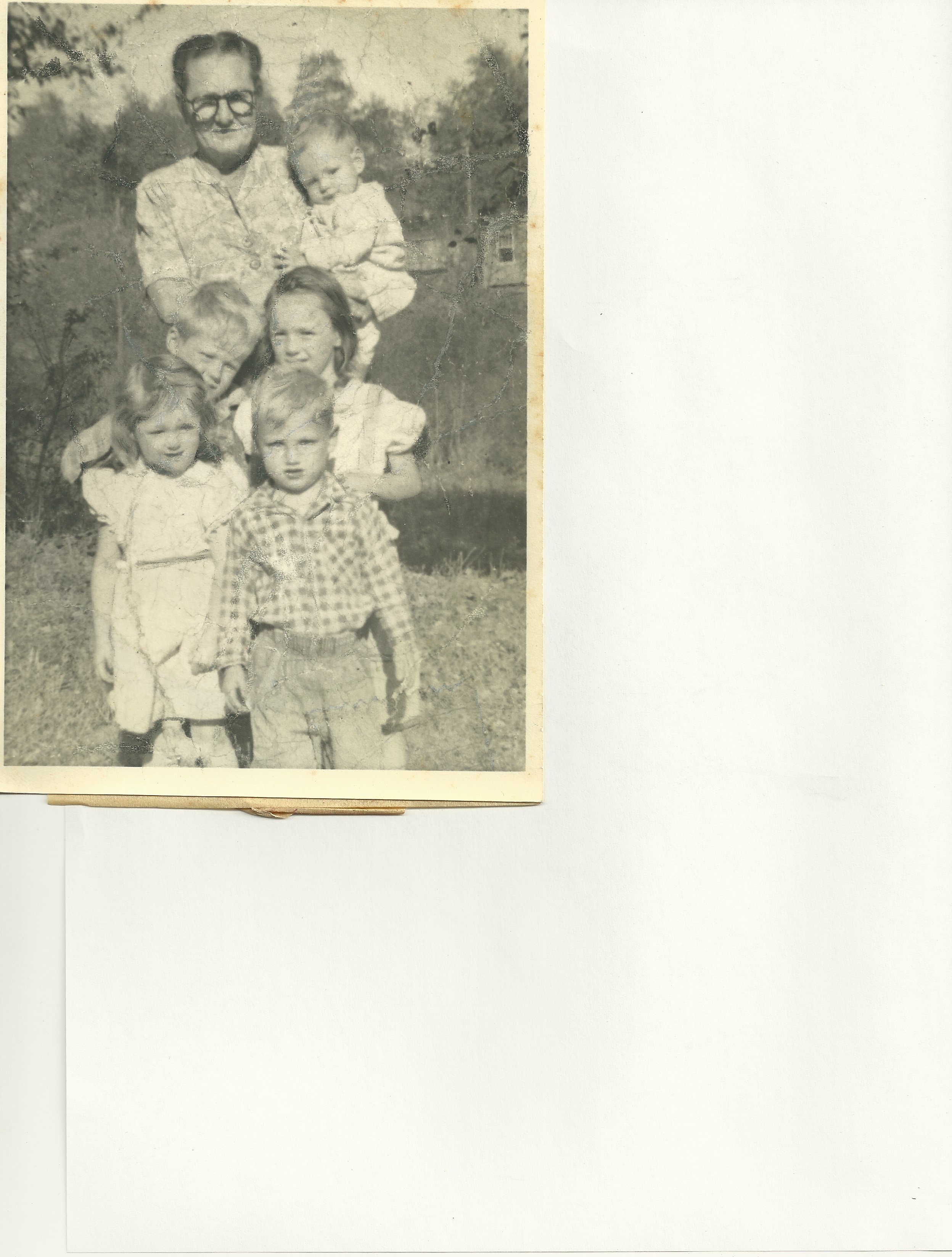 Emily Meyers & grandchildren 1955