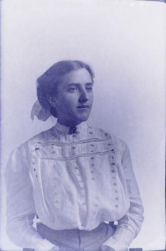 Maynie Goldenburger