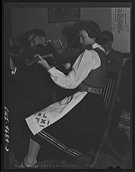 Butte, Montana. Musician at the Little Norway Knitting...