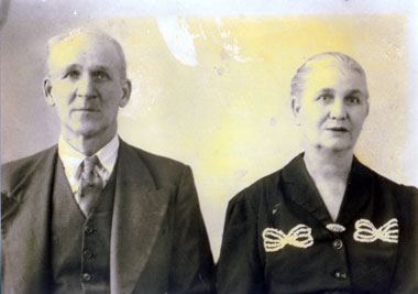 Tom Sparks and Alice "Canipe" Sparks