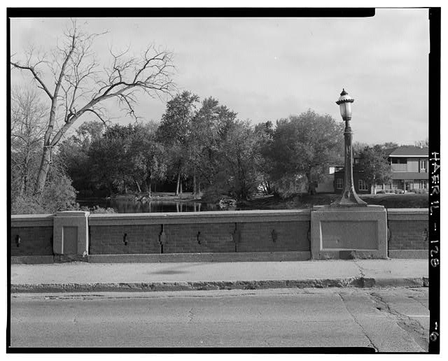 6. DETAIL OF NORTH RAILING SECTION - Main Street Bridge,...