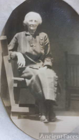 Mary E (Collins) Stebbins