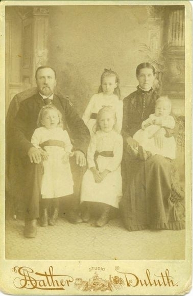 DRJohnson, Eva & 4 children