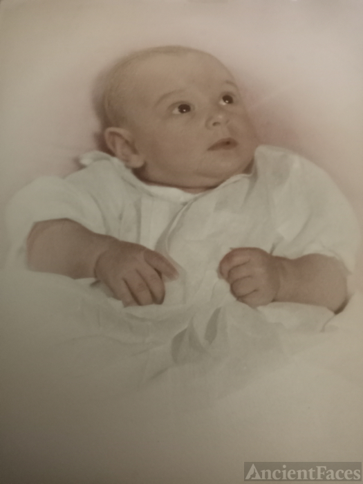 Pamela Claire Thompson 1st
Baby picture