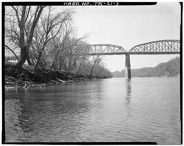 3. VIEW OF NORTH ELEVATION, EAST TRUSS, LOOKING SOUTH -...