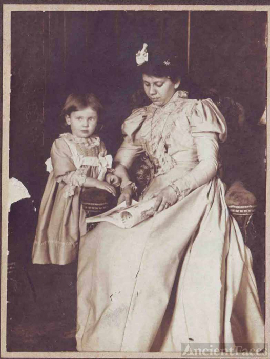 Hilda Sampson & Tina Gillard