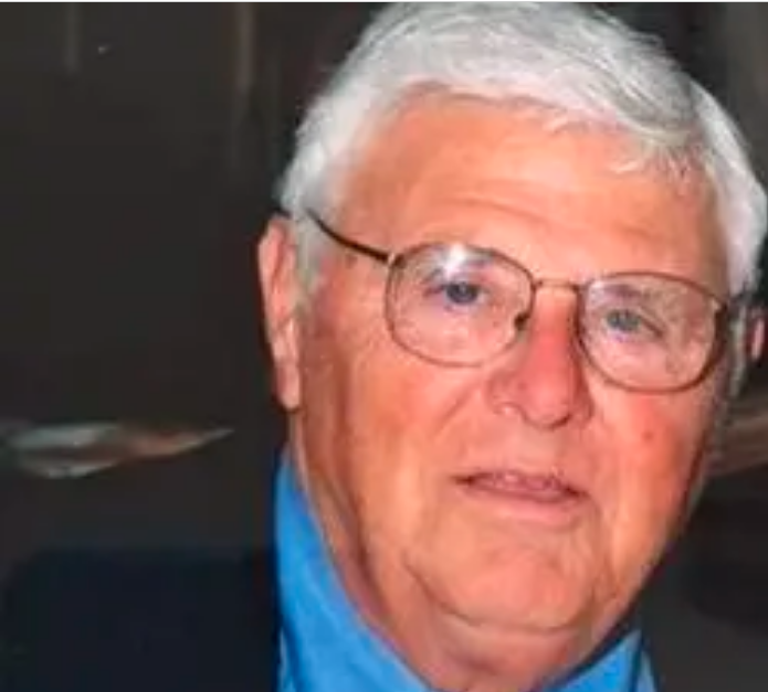 Robert L. "Bob" Holbrook  1927 - 2016   South Carolina - Southbury, Connecticut