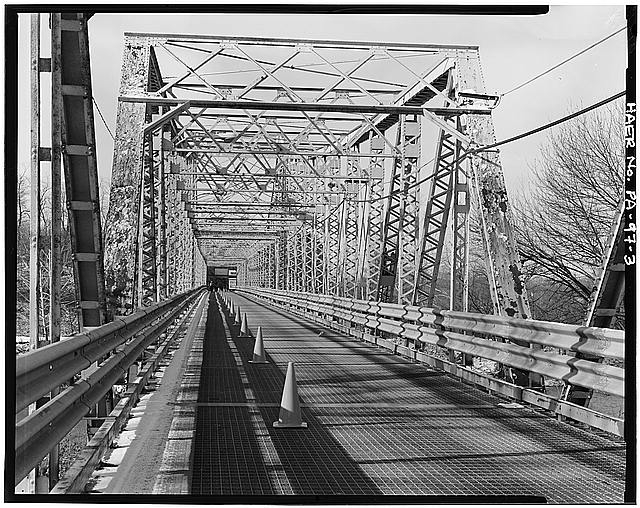 3. PORTAL VIEW OF THIRD SPAN OF CANTILEVER TRUSS, LOOKING...