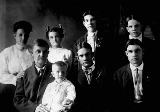 Eben and Fannie Hollenbeck Family