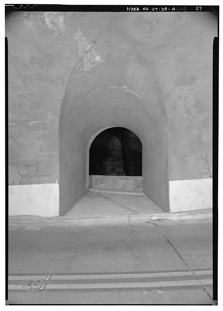 27. GALLERY NO. 5, VIEW FROM INTERIOR FACING OUT -...