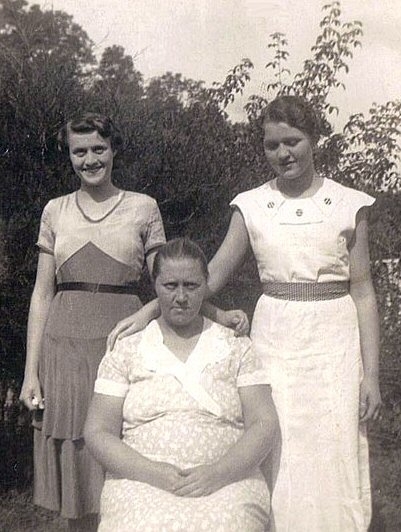 Ruth, Nancy and Mary Carter