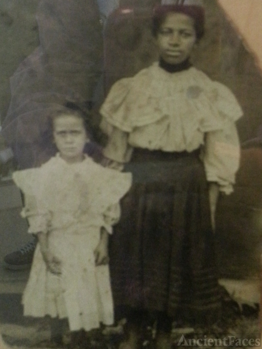 Unknown slave woman and child