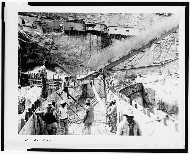 15. VIEW SHOWING CONCRETE POUR NEAR THE TOP OF HORSE MESA...