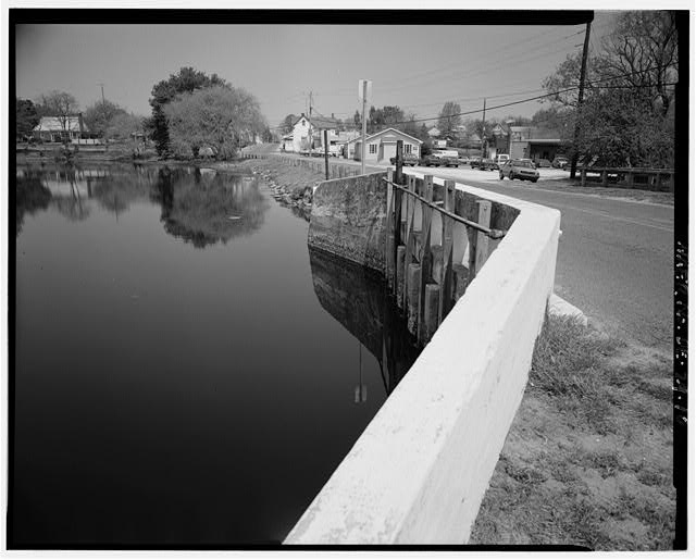 10. VIEW NORTHWARD OF BRIDGE 808 AND THE UPSTREAM (WEST)...