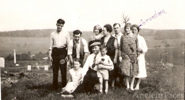 Daisy Belle Keefer & family
