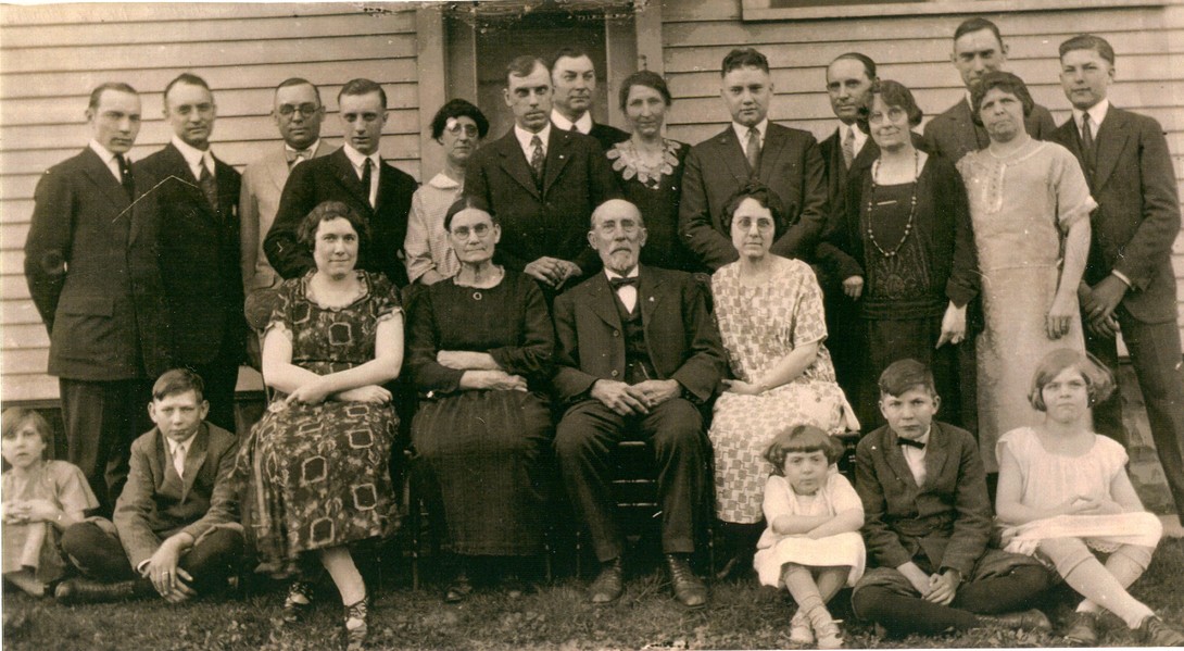 Charles Carl Meyer family 1925