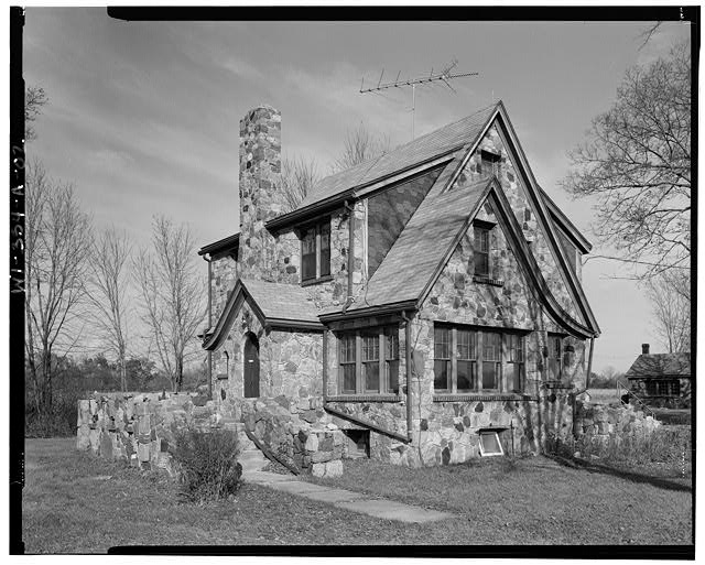 2. EXTERIOR VIEW OF MAIN FACADE AND SOUTH WALL LOOKING...