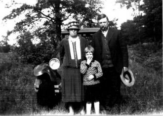 Grandfather William andGrandmotherand Aunt Hellen