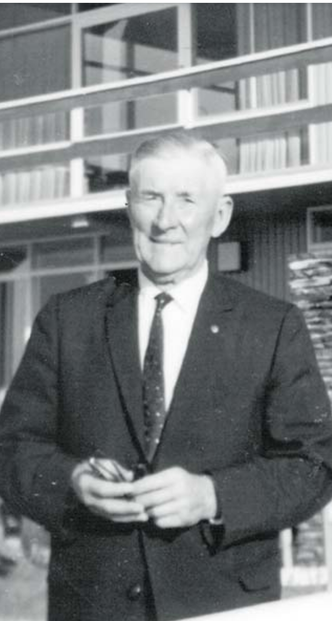 Kenneth Heywood Webb