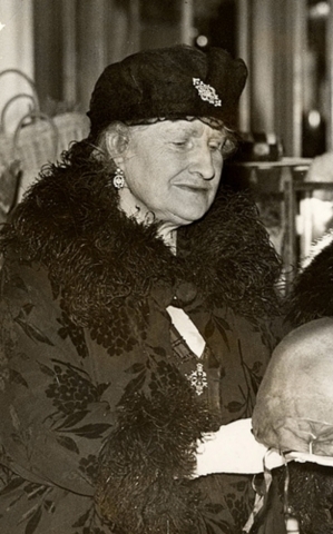 Cecilia Bowes-Lyon 