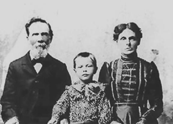 Anne, Edward, & LeeGrande Noble, AZ 1905