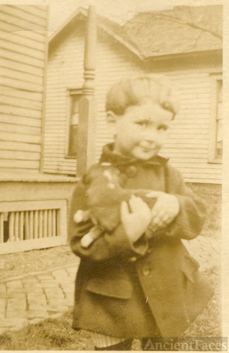 Robert Knudson 1920