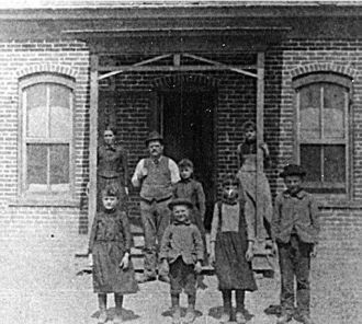 Joseph & Angeline Kroetsch Family, KS 1892