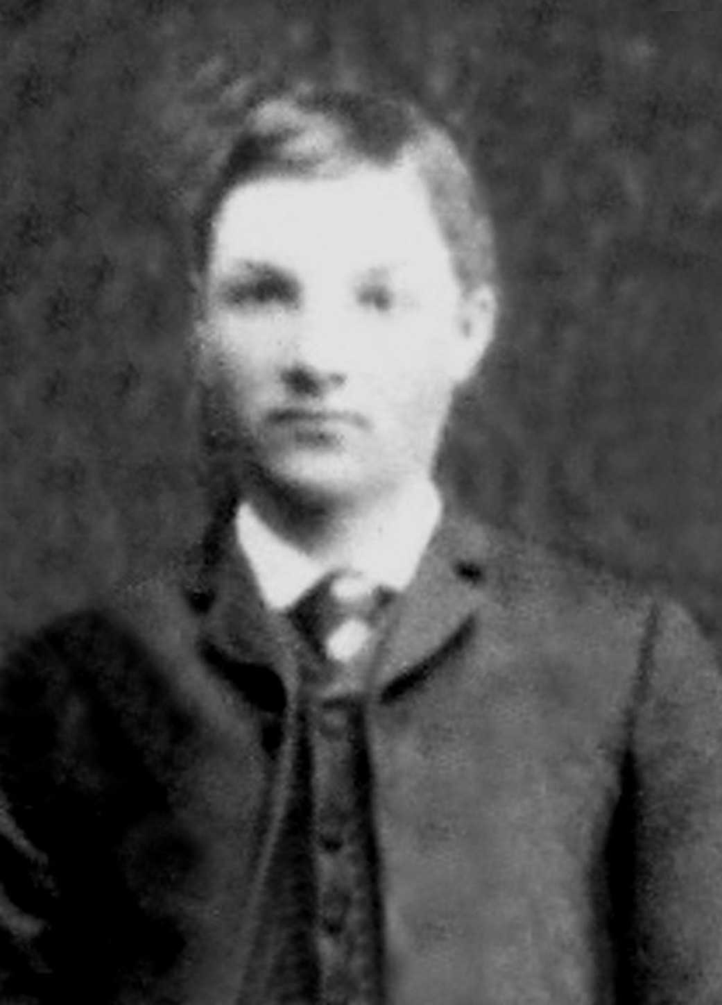 Robert "Bob" McVicker